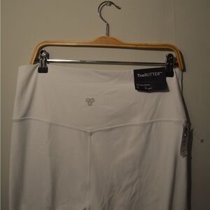 TNA BUTTER CHEEKY HI-RISE WHITE ANKLE LEGGINGS